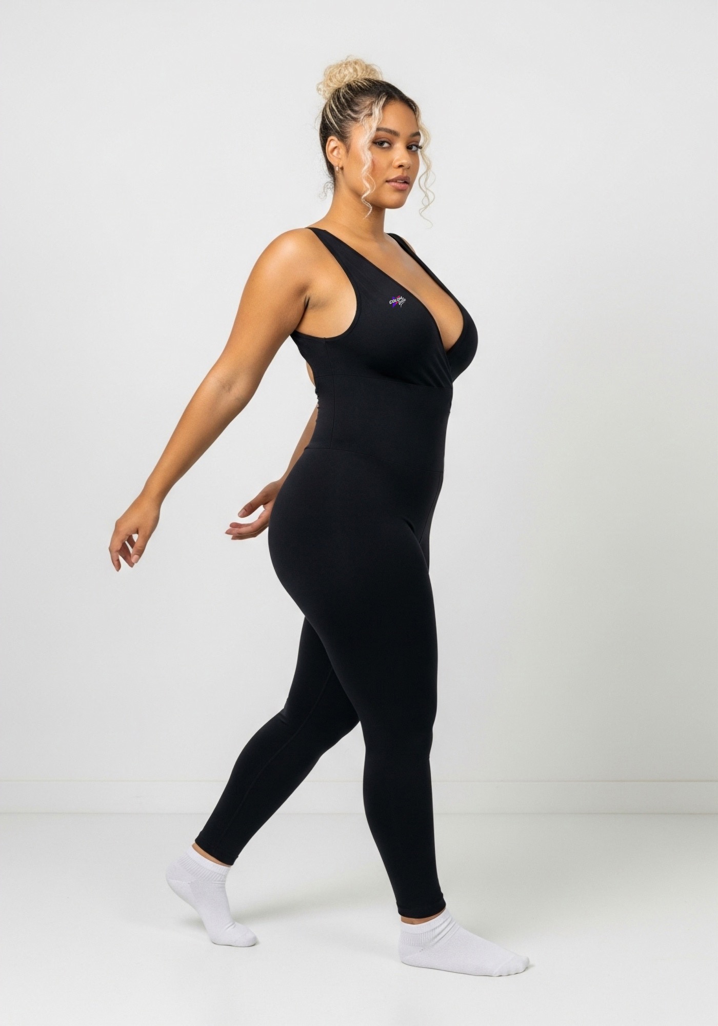 Tentación – Enterizo Cross-V - Image 2