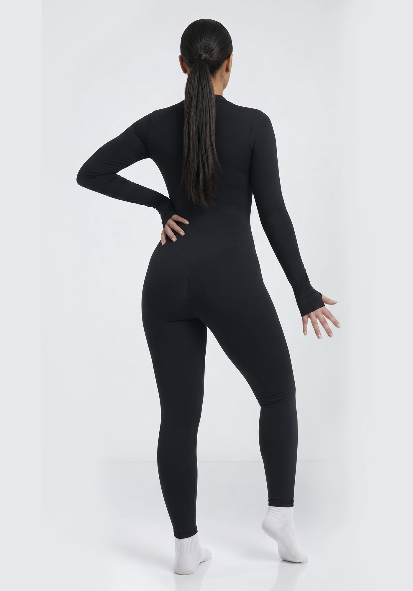 Enterizo Sol – Manga Larga Con Guarda Dedos Zíper, estilo, ajuste y comodidad que resaltan tu figura en cada movimiento.